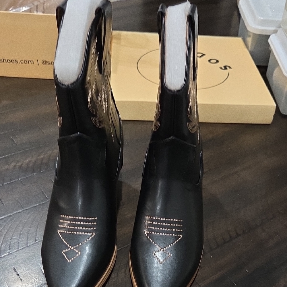 Soda Black Western Ankle Boots